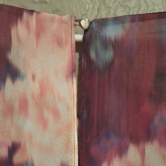 Jennifer Lopez Pink and Purple Asymmetrical Bell Sleeve Blouse - Picture 7 of 8